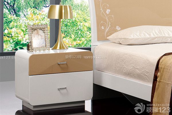 卧室怎么装修：床头柜的选择