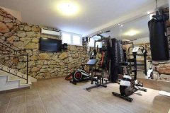 别墅地下室装饰地下室实际上可以这样安装！