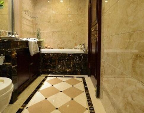 卫生间非要铺瓷砖不可?No!